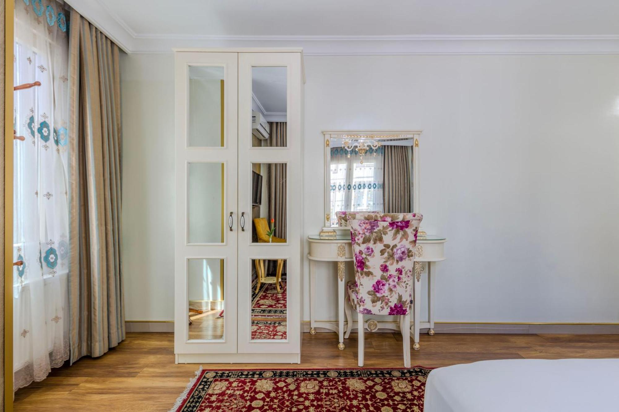 Lemis Suite Istanbul Exterior photo