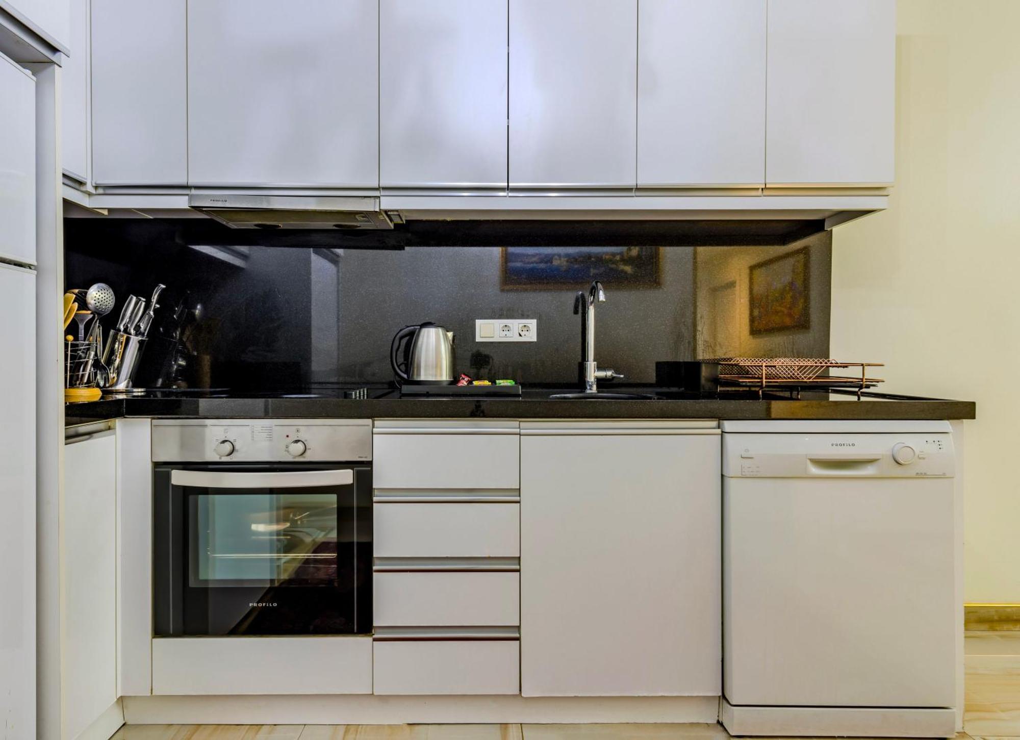 Lemis Suite Istanbul Exterior photo